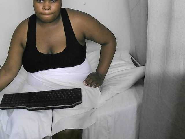 Емитувани слики од екранот PhatAss963