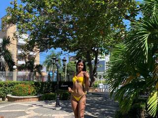 Еротски видео разговор PhoebeStuart