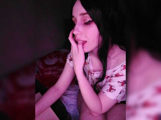 Емитувани слики од екранот Phoenixbirb