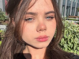 Еротски видео разговор PinkiRay