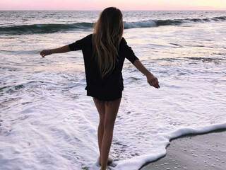 Еротски видео разговор POLEDANCER35