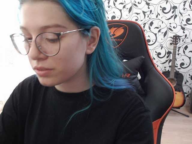 Емитувани слики од екранот Pompy-bompy