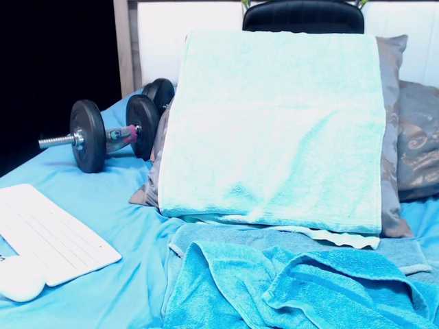 Емитувани слики од екранот PonyyTails