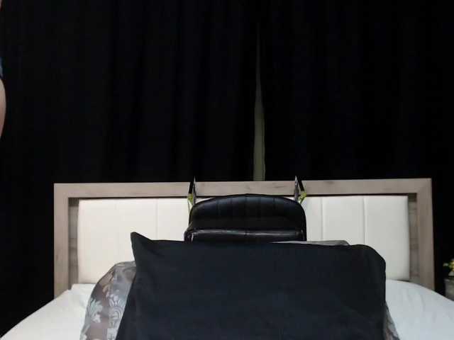 Емитувани слики од екранот PonyyTails