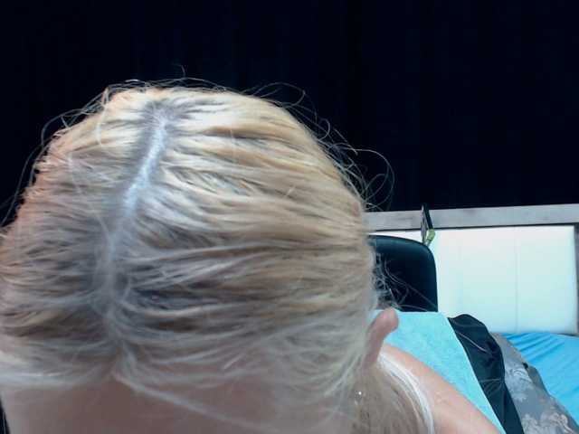 Емитувани слики од екранот PonyyTails