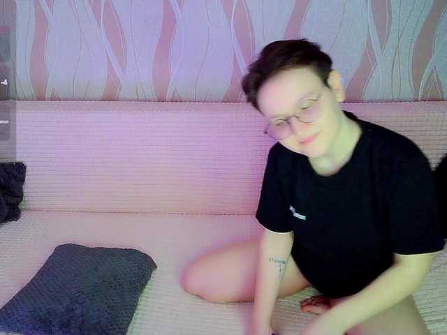 Емитувани слики од екранот _Crazy_baby_