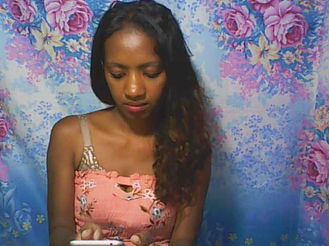 Емитувани слики од екранот Pragiha