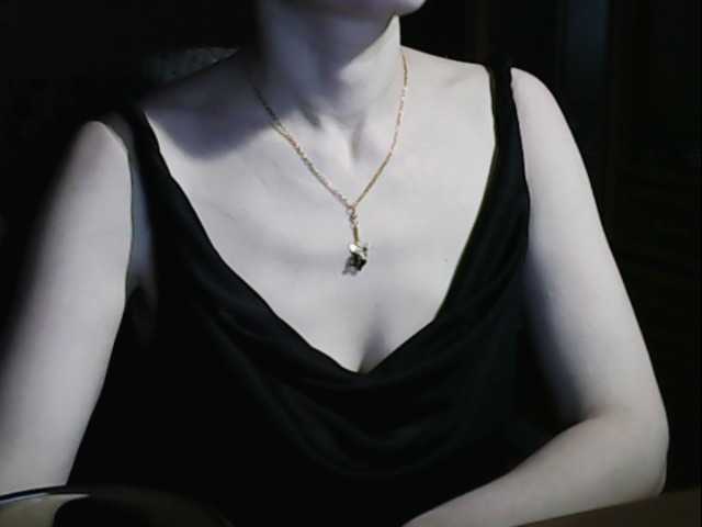 Емитувани слики од екранот PrettyDanaX