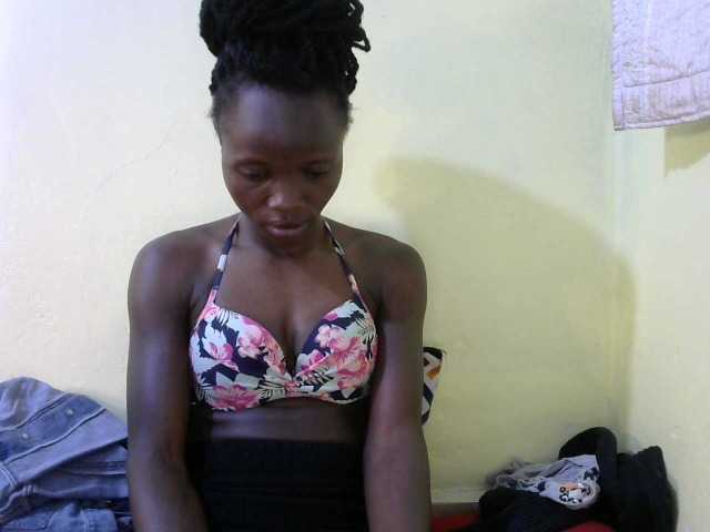 Емитувани слики од екранот Prettyebony2