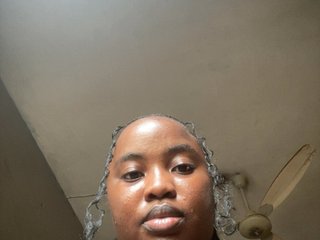 Еротски видео разговор PrettyJade