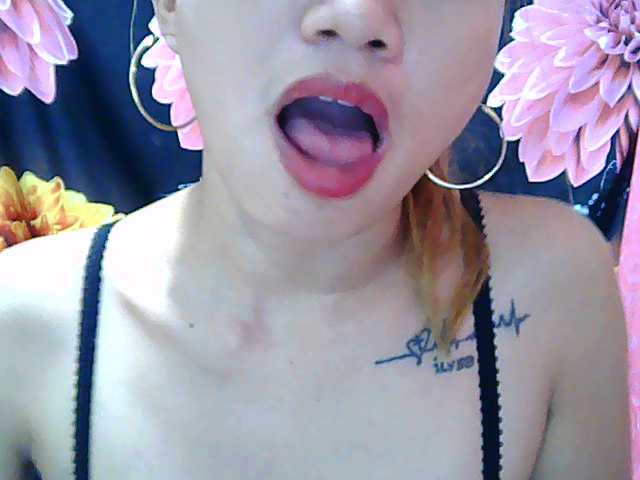 Емитувани слики од екранот Prettysam19