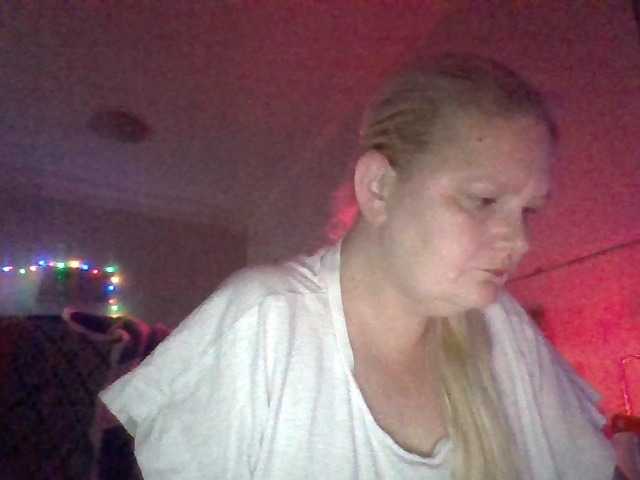 Емитувани слики од екранот PrincessFee82