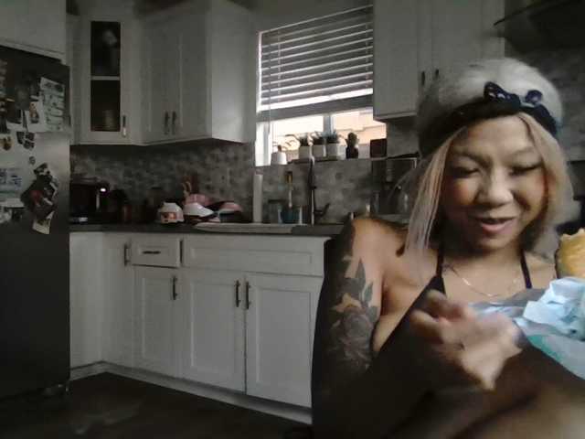 Емитувани слики од екранот Princesskimami