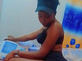 Еротски видео разговор Proudforyou