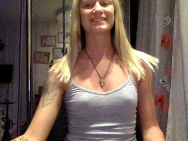 Емитувани слики од екранот Pussywhite11