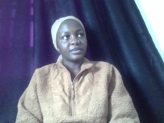 Еротски видео разговор QUEENBEE25