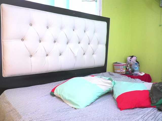 Емитувани слики од екранот QueenDoll1