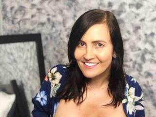 Еротски видео разговор Raqueel