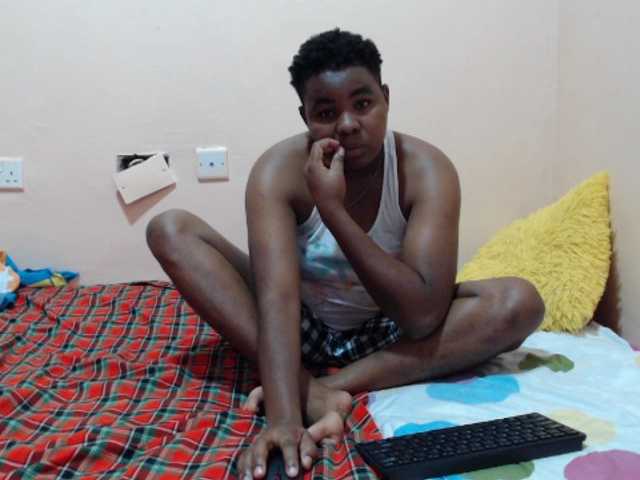 Емитувани слики од екранот Raytesh