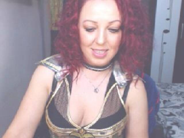 Емитувани слики од екранот RedAngel1