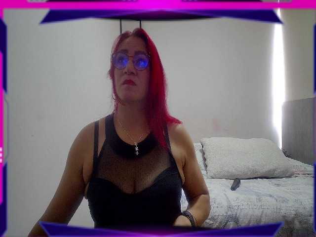 Фотографии redhair805 Welcome guys... my sexuality accompanied by your vibrations make me very horny