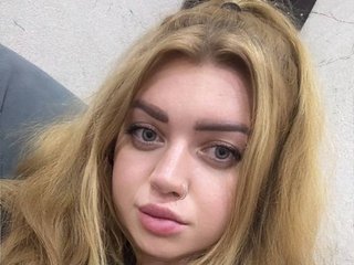 Еротски видео разговор RedMadonna