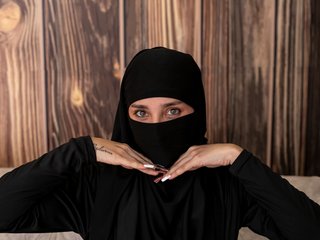 Еротски видео разговор Ridwanaa