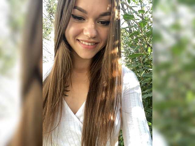 Емитувани слики од екранот RitaAdler