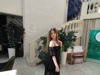 Еротски видео разговор -KittyDoll-Meow-