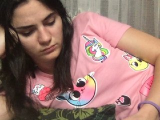 Емитувани слики од екранот RondaRoyz