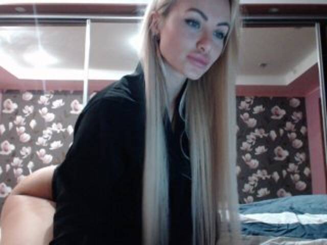 Емитувани слики од екранот RosaNobile