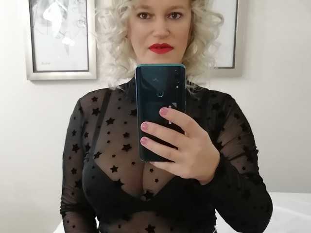 Фотографија на профилот Roselyn25
