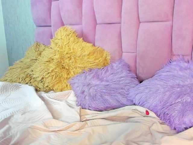 Емитувани слики од екранот Rouse25