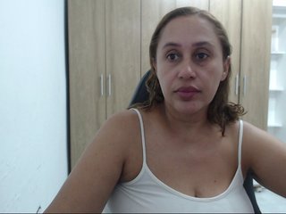 Еротски видео разговор RoxanaMilf