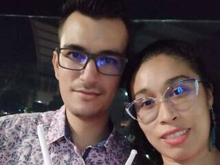 Еротски видео разговор RoxiSaul