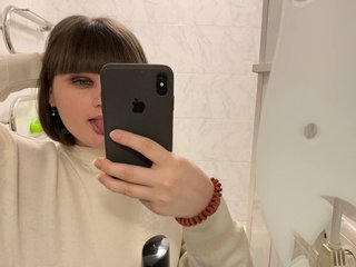 Еротски видео разговор RoxyGoddes