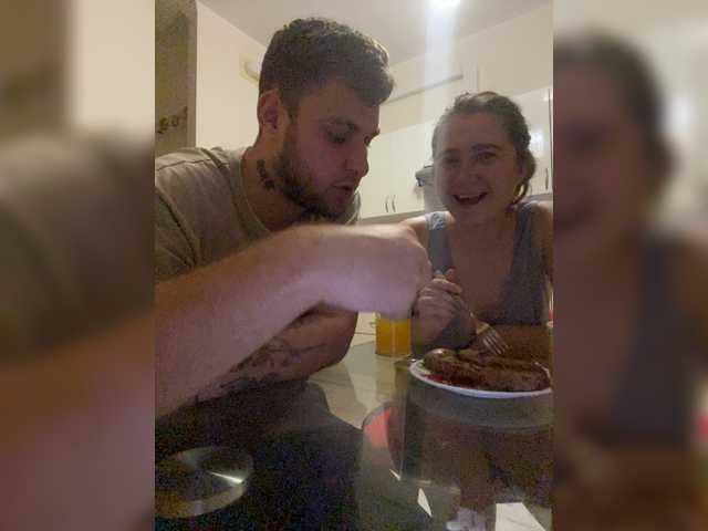 Емитувани слики од екранот Ruby888