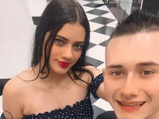 Еротски видео разговор sacha-adam