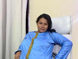 Еротски видео разговор SalmaBadawi
