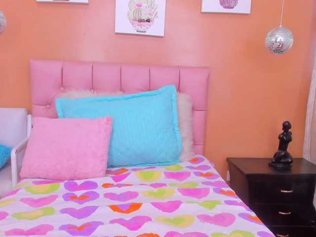 Емитувани слики од екранот SamanthaJefer