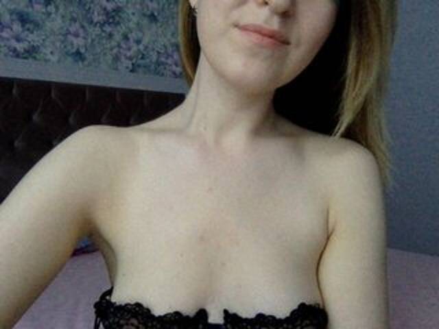 Емитувани слики од екранот SammerWhite