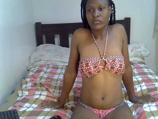 Емитувани слики од екранот Sandrosexxy