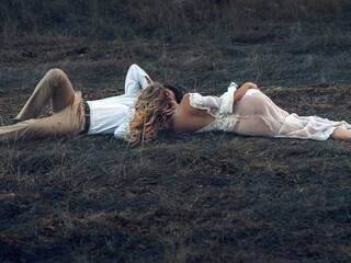 Еротски видео разговор Sara-thomas