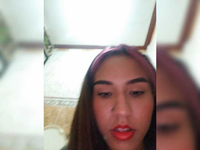 Емитувани слики од екранот saraithot