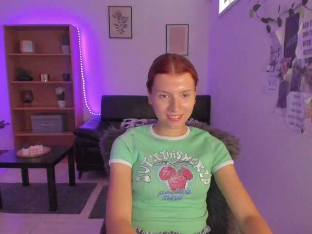 Емитувани слики од екранот SaraJaay18