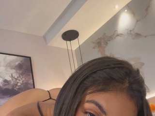 Еротски видео разговор SarayCollins