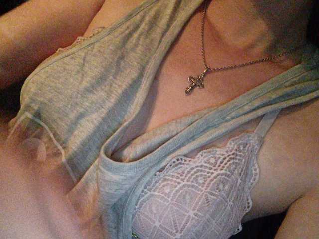 Емитувани слики од екранот Sasha-Model2