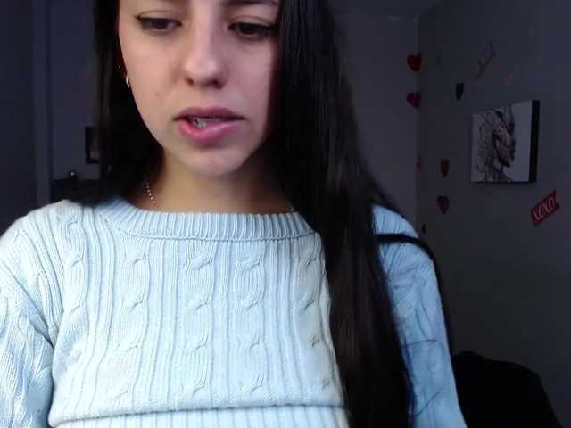 Емитувани слики од екранот scarletsweet