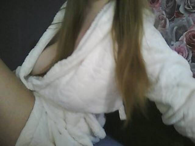 Емитувани слики од екранот lyubimkaMargo