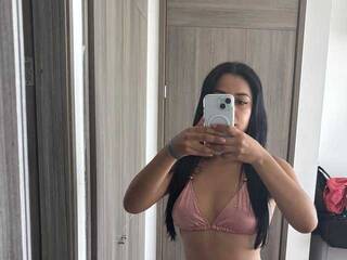 Еротски видео разговор SeleneJinx